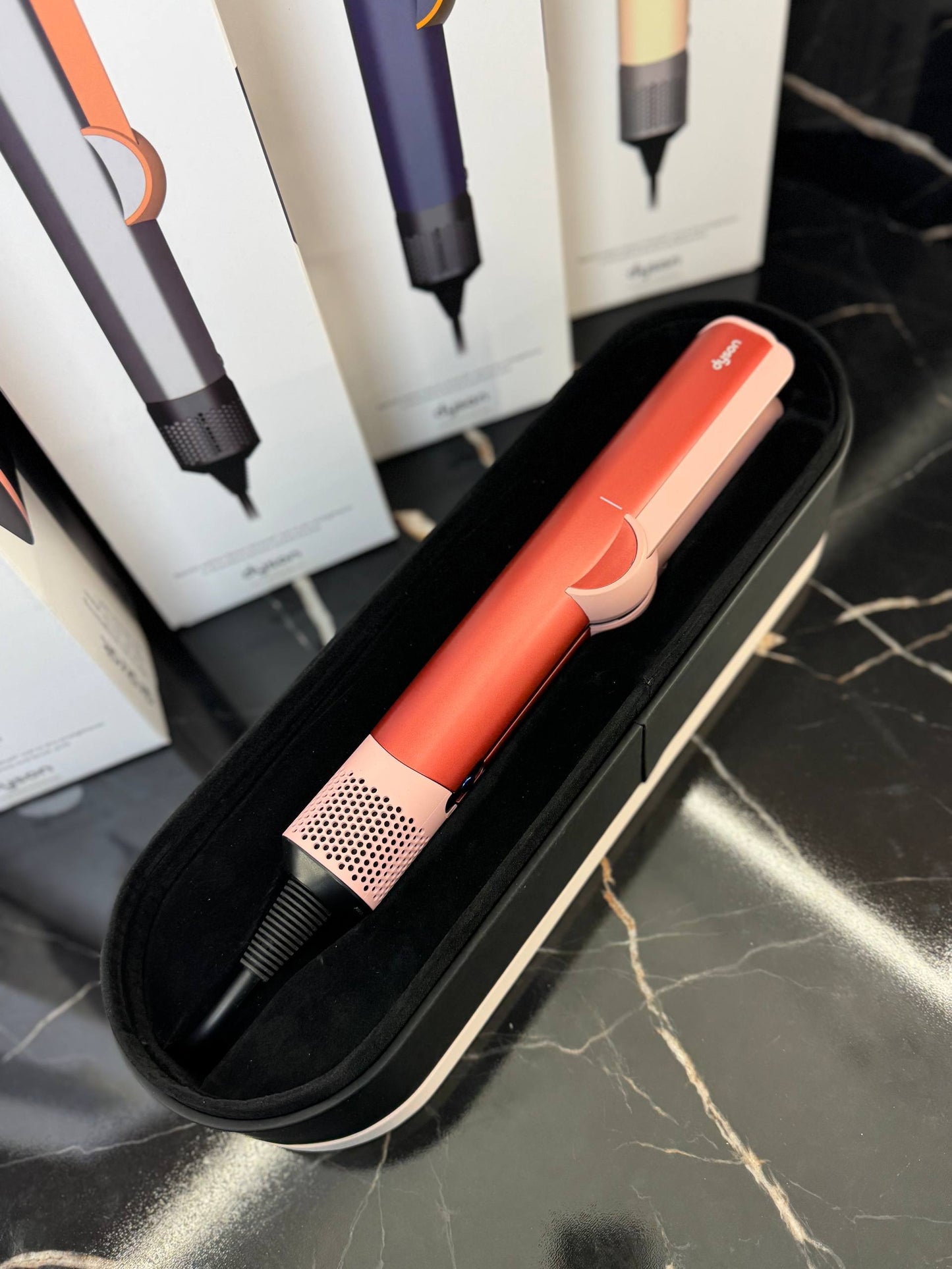 Prostownica Dyson Airstrait